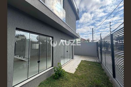 9_photo/94dcfa48ff.cce03887c7d72c1f-ATLAS-5571cc3f-ab9b-486e-bcb8-8fde602622bc.jpg de casa à venda com 3 quartos, 98m² em Alto Boqueirão, Curitiba