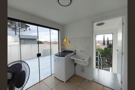 7_photo/94dcfa48ff.f04eb875c589874c-ATLAS-71c4aa45-7363-4b68-8647-05d2cff50ee4.jpg de casa à venda com 4 quartos, 110m² em Alto Boqueirão, Curitiba