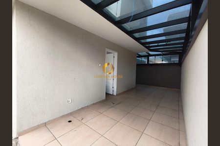 2_photo/94dcfa48ff.f04eb875c589874c-ATLAS-b372190f-64ba-4056-9fd5-c79bda3e09ce.jpg de casa à venda com 4 quartos, 110m² em Alto Boqueirão, Curitiba