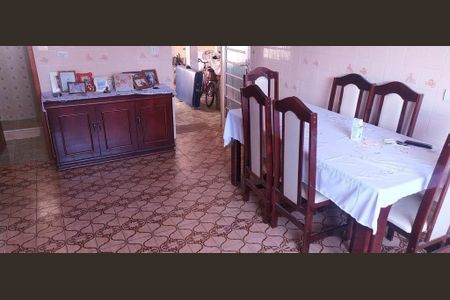 8_photo/94dcfa499f.f7e81ba1849dc159-ATLAS-20d43bf4-d71f-451b-8b59-7301578e9af1.jpg de casa à venda com 4 quartos, 180m² em Alto Boqueirão, Curitiba