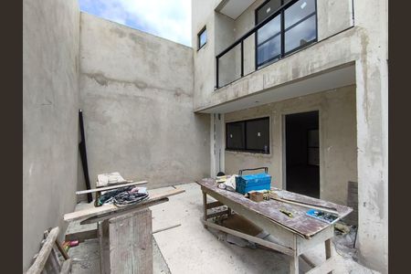 3_photo/94dcfa4a59.adbb37f92a381176-ATLAS-0d77fd47-1943-49d2-8cdf-12818a59117e.jpg de casa à venda com 4 quartos, 98m² em Alto Boqueirão, Curitiba