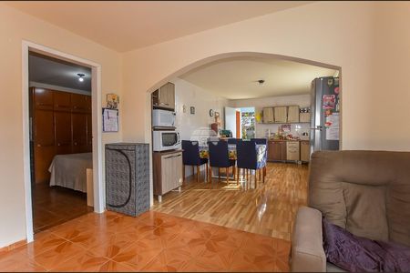 21_photo/94dcfa4b35.df2406aa61ba3211-ATLAS-b2121a50-6c49-4e77-8d6a-40d36754d3da.jpg de casa à venda com 3 quartos, 238m² em Alto Boqueirão, Curitiba