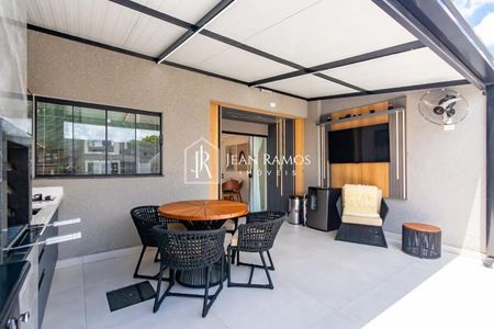 12_photo/94dcfa4b37.e5c1dbf3952ec410-ATLAS-30290e60-3cc4-4ebd-959c-57c37ffaeab0.jpg de casa à venda com 3 quartos, 101m² em Alto Boqueirão, Curitiba