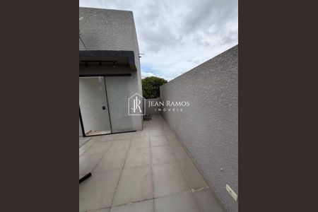 31_photo/94dcfa4b3b.ceff8192393c33de-ATLAS-f038da09-a50b-40aa-8863-6f7ee0bc006b.jpg de casa à venda com 3 quartos, 102m² em Alto Boqueirão, Curitiba