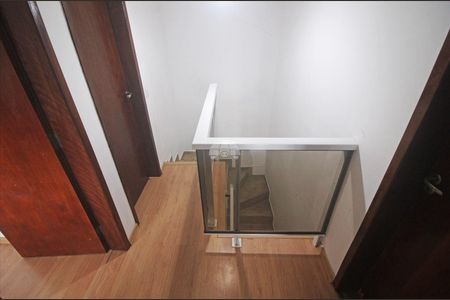 9_photo/94dcfa4b7f.66f8b499481f1496-ATLAS-b8a080da-e045-4dcd-ac6f-9d4dbdb8bfe3.jpg de casa à venda com 3 quartos, 67m² em Alto Boqueirão, Curitiba