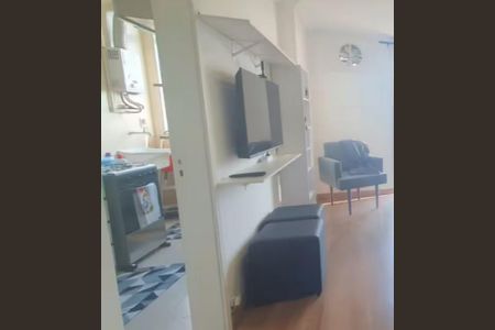 6_photo/94dcfa4b8b.25111bc0d25d7425-ATLAS-e9d50964-206f-4796-b742-06efdfa5b3db.jpg de apartamento à venda com 2 quartos, 40m² em Alto Boqueirão, Curitiba