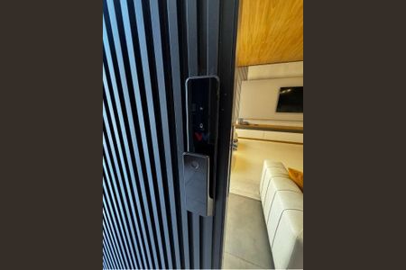 7_photo/94dcfa4bb3.b760bf5d8bb46efe-ATLAS-54df3d55-7c68-466e-8ee5-bf1faa6c9e3c.jpg de casa à venda com 3 quartos, 420m² em Alto Boqueirão, Curitiba