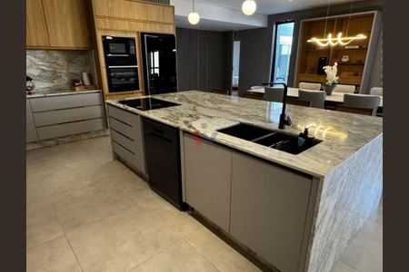 3_photo/94dcfa4bb3.b760bf5d8bb46efe-ATLAS-fbbe61ee-15c6-413d-b30e-2f0630f1885a.jpg de casa à venda com 3 quartos, 420m² em Alto Boqueirão, Curitiba