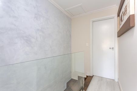 9_photo/94dcfa4be1.e6e1c947b02cf8fb-ATLAS-2211482f-b155-4afa-beba-cc928837ae5f.jpg de casa à venda com 3 quartos, 68m² em Alto Boqueirão, Curitiba