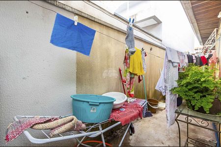 8_photo/94dcfa4bfb.13abac06c8c1c902-ATLAS-3fcc05a5-b2ff-410e-8042-21db3680b5a6.jpg de casa à venda com 4 quartos, 185m² em Alto Boqueirão, Curitiba