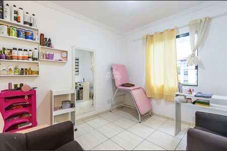 26_photo/94dcfa4bfb.13abac06c8c1c902-ATLAS-c535865a-a9a7-4469-9efd-1fee358f03a9.jpg de casa à venda com 4 quartos, 185m² em Alto Boqueirão, Curitiba