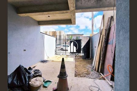 21_photo/94dcfa4c09.4a7708b419391496-ATLAS-87b185aa-8294-48b9-aaf7-7d023ea9b9ba.jpg de casa à venda com 3 quartos, 70m² em Alto Boqueirão, Curitiba