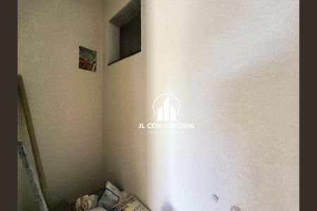 20_photo/94dcfa4c09.4a7708b419391496-ATLAS-f5ec111b-0ff3-440a-9ea5-dd8ba0ccaacf.jpg de casa à venda com 3 quartos, 70m² em Alto Boqueirão, Curitiba