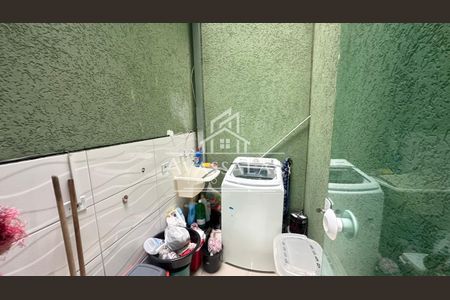 11_photo/94dcfa4c4f.719fbdc320448c84-ATLAS-5e417730-cf42-47d1-9889-9d2c622263ef.jpg de casa à venda com 2 quartos, 68m² em Alto Boqueirão, Curitiba