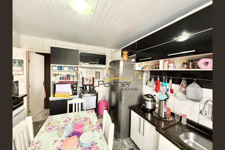 4_photo/94dcfa4e31.4cea1a0b3f6bbd2f-ATLAS-65527903-0464-43fd-8a28-40f6c3e3d4d0.jpg de casa à venda com 7 quartos, 212m² em Alto Boqueirão, Curitiba