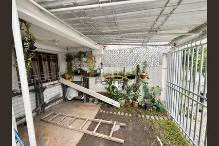 8_photo/94dcfa4e31.4cea1a0b3f6bbd2f-ATLAS-8f89d45b-9833-49c9-bec9-60a22c1d979a.jpg de casa à venda com 7 quartos, 212m² em Alto Boqueirão, Curitiba