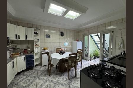 7_photo/94dcfa4e35.cba3da746242e602-ATLAS-43238b70-e9d1-4ee8-8626-3b5e066089b7.jpg de casa à venda com 3 quartos, 130m² em Alto Boqueirão, Curitiba