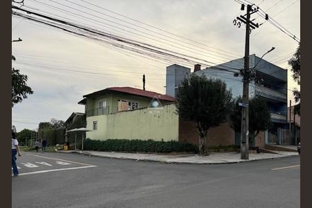 2_photo/94dcfa4e35.cba3da746242e602-ATLAS-c3792f87-ab9b-4742-8177-9be790695d37.jpg de casa à venda com 3 quartos, 130m² em Alto Boqueirão, Curitiba