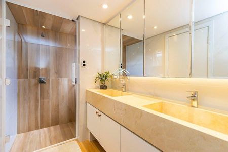 10_photo/94dcfa4e51.899d3b21ae79d095-ATLAS-6ba325cf-aa70-4591-9038-8732cbda34ed.jpg de casa à venda com 4 quartos, 365m² em Alto Boqueirão, Curitiba