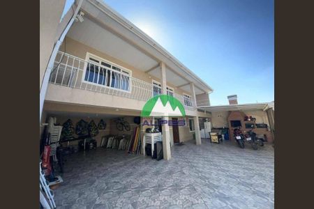 7_photo/94dcfa4e5b.db20ad0f7650a763-ATLAS-edc0401a-1123-4fb9-a46f-37c8bc28399b.jpg de casa à venda com 4 quartos, 230m² em Alto Boqueirão, Curitiba