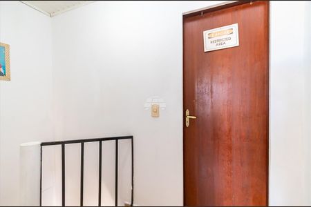 3_photo/94dcfa4ef5.9e54cb4a11914814-ATLAS-093fcca7-ebb9-4509-aa55-b889cf0a4165.jpg de casa à venda com 3 quartos, 60m² em Alto Boqueirão, Curitiba