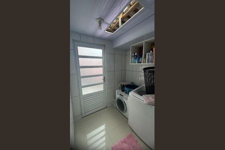 8_photo/94dcfa4f41.97484f792a469e2d-ATLAS-7dd07722-7d3c-4680-92c3-4b1a794f92da.jpg de casa à venda com 4 quartos, 160m² em Alto Boqueirão, Curitiba