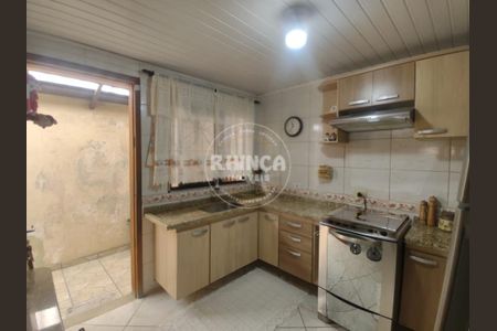 11_photo/94dcfa4f89.b635c4896326fc59-ATLAS-7d752bcc-a66d-4c5b-8e3a-42a1bdcef03c.jpg de casa à venda com 2 quartos, 150m² em Alto Boqueirão, Curitiba