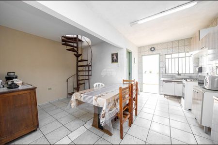 5_photo/94dcfa4fa5.760d7ecec936a2b8-ATLAS-1709e486-8495-48cf-8338-68a03719c3c7.jpg de casa à venda com 5 quartos, 150m² em Alto Boqueirão, Curitiba