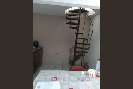 8_photo/94dcfa4fa5.760d7ecec936a2b8-ATLAS-1f97fd24-36f4-4379-aee8-a21b0797d9af.jpg de casa à venda com 4 quartos, 86m² em Alto Boqueirão, Curitiba