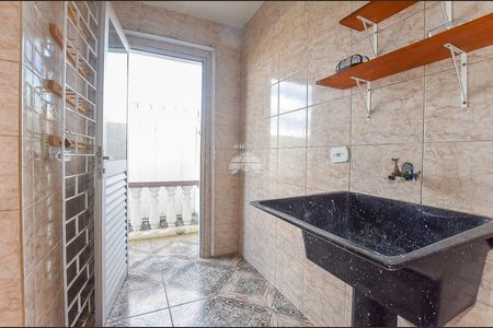 10_photo/94dcfa4fb3.786c4abf0a136510-ATLAS-747bf2d5-2d82-423a-b36b-55829c06a309.jpg de casa à venda com 4 quartos, 136m² em Alto Boqueirão, Curitiba