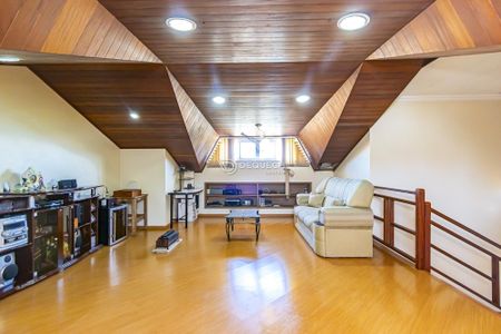 29_photo/94dcfa5145.e212ad3c3005bf7b-ATLAS-685155c4-7fa9-4b0d-abbf-90738b076a3c.jpg de casa à venda com 3 quartos, 360m² em Alto Boqueirão, Curitiba