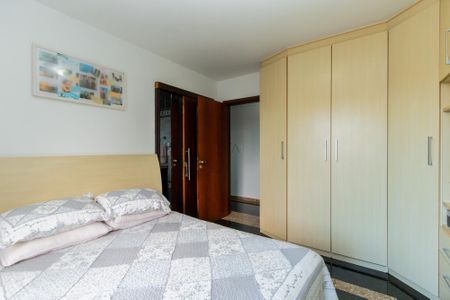 5_photo/94dcfa51db.7a69ff73eb43ff8d-ATLAS-0e77dfbf-fde8-4ff1-b1d2-3d084f161c33.jpg de casa à venda com 3 quartos, 566m² em Alto Boqueirão, Curitiba