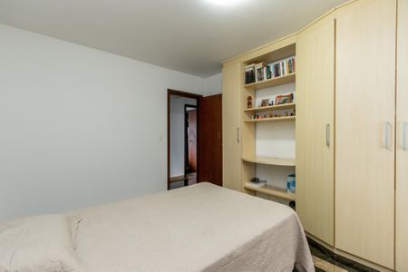 5_photo/94dcfa51db.7a69ff73eb43ff8d-ATLAS-b338050c-8034-48b2-adf1-32e99383800e.jpg de casa à venda com 3 quartos, 566m² em Alto Boqueirão, Curitiba