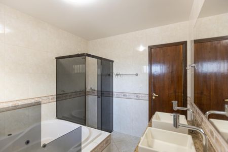 5_photo/94dcfa51db.7a69ff73eb43ff8d-ATLAS-cb681850-694b-4f14-b19b-46d810c25fae.jpg de casa à venda com 3 quartos, 566m² em Alto Boqueirão, Curitiba