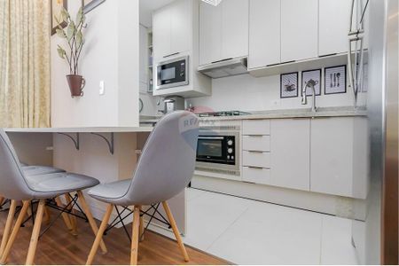 8_photo/94dcfa53d7.a98a898a43996a27-ATLAS-659f9c74-d8df-479a-baa0-29da5d61e263.jpg de apartamento à venda com 2 quartos, 46m² em Hauer, Curitiba