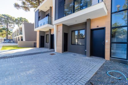 12_photo/94dcfa5405.aafc5fc6df99756b-ATLAS-1badf247-5f6d-4e11-8c0a-eccc6dff5d4c.jpg de casa para alugar com 3 quartos, 115m² em Alto Boqueirão, Curitiba