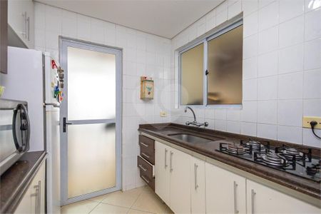 36_photo/94dcfa5425.551ba6ebf733e364-ATLAS-e7521c52-76c2-4467-bac6-1b26ec379d57.jpg de casa à venda com 3 quartos, 96m² em Boqueirão, Curitiba