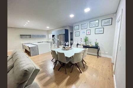 11_photo/94dcfa552d.01e58fe0f594459a-ATLAS-3e378fec-e6c3-456d-b4de-4f73b620e5be.jpg de casa à venda com 3 quartos, 255m² em Boqueirão, Curitiba