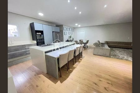 15_photo/94dcfa552d.01e58fe0f594459a-ATLAS-5baef462-0f71-46a0-a0e9-e08857adfd4b.jpg de casa à venda com 3 quartos, 255m² em Boqueirão, Curitiba