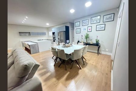 10_photo/94dcfa552d.01e58fe0f594459a-ATLAS-82caa812-c149-4048-b41f-6b170da20180.jpg de casa à venda com 3 quartos, 255m² em Boqueirão, Curitiba