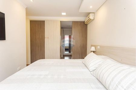 29_photo/94dcfa552d.0e5883cd31689f99-ATLAS-badcc3d0-c8ce-4e89-a2a1-8bd71e7c61b5.jpg de casa à venda com 4 quartos, 240m² em Boqueirão, Curitiba