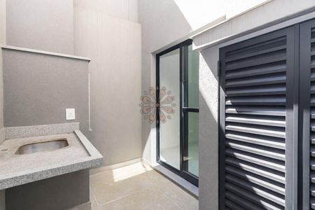 11_photo/94dcfa558f.fc3124ead6c5d417-ATLAS-b4e6b546-1997-42eb-9c54-7975ba8ebf64.jpg de casa à venda com 3 quartos, 170m² em Boqueirão, Curitiba