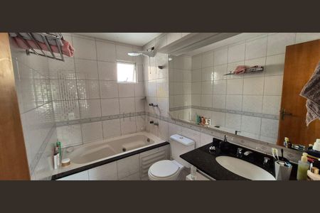 10_photo/94dcfa559b.adea7a1cd79bc600-ATLAS-7945624f-e433-4fcc-9d1c-e606e5670443.jpg de casa à venda com 2 quartos, 147m² em Boqueirão, Curitiba