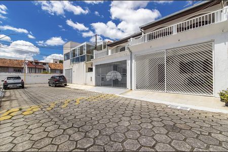 2_photo/94dcfa55bf.33afce1af997ab90-ATLAS-cc7aeccb-e2ab-4695-a433-04e60531f305.jpg de casa à venda com 3 quartos, 67m² em Boqueirão, Curitiba