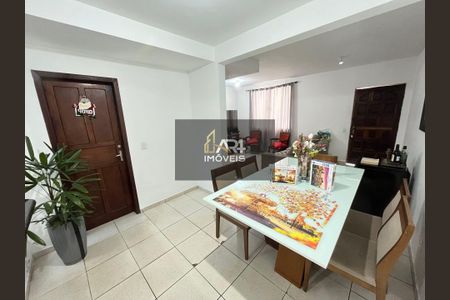 3_photo/94dcfa55bf.b273f8cd26085352-ATLAS-fe4b196d-3894-47b4-8073-e4bc9ee88162.jpg de casa à venda com 3 quartos, 66m² em Boqueirão, Curitiba