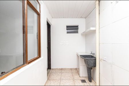 28_photo/94dcfa55bf.c5ab8d0a0505dc45-ATLAS-f0888911-1d2c-4a0d-94bb-9e49617a2c2a.jpg de casa à venda com 3 quartos, 67m² em Boqueirão, Curitiba