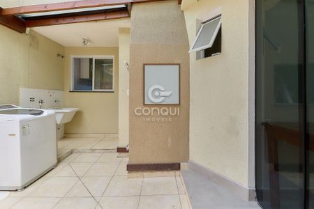 3_photo/94dcfa5645.1d2cc686cdd73a07-ATLAS-1b03fb4d-e71d-4d7b-b305-5fc7e035894e.jpg de casa à venda com 3 quartos, 130m² em Boqueirão, Curitiba