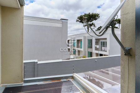 9_photo/94dcfa5645.1d2cc686cdd73a07-ATLAS-3ae2e253-57aa-46cf-adc0-4f700edd4ef6.jpg de casa à venda com 3 quartos, 130m² em Boqueirão, Curitiba