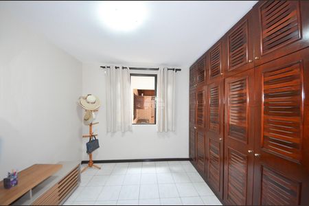 10_photo/94dcfa566f.9bca8a6f75a36323-ATLAS-385fc320-7a88-4eaf-8980-24dd9e1ffbdc.jpg de casa à venda com 3 quartos, 200m² em Boqueirão, Curitiba