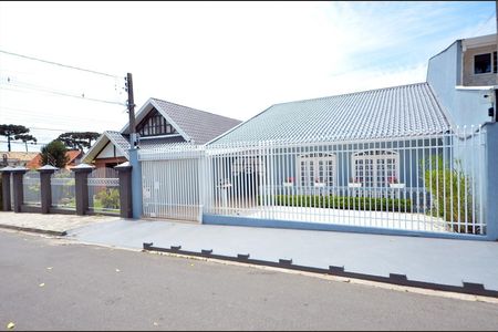 6_photo/94dcfa566f.9bca8a6f75a36323-ATLAS-8ee5a832-1941-4f55-8f20-caf7b5b52fe8.jpg de casa à venda com 3 quartos, 200m² em Boqueirão, Curitiba